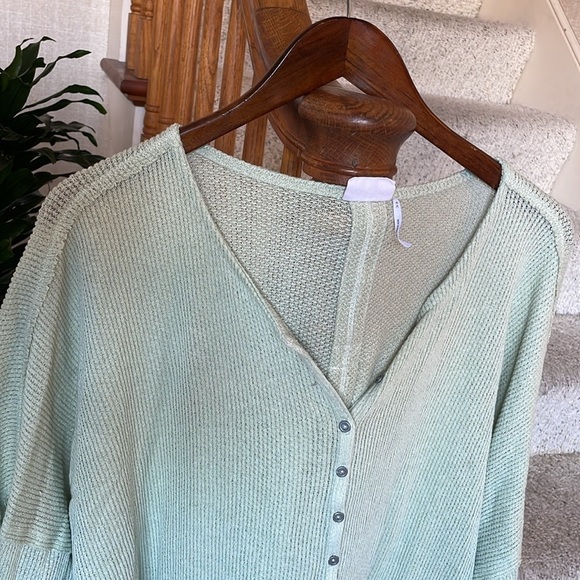 Out From Under Soft Green Oversized Slouchy Dolman Sleeve Shirt - Picture 2 of 9